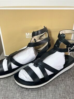 Michael Kors Black Leather Strappy Gladiator Sandals - Small platform Size 9.5